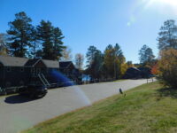 A picture of a six-plex condo unit at the Villas at Giants ridge during the Fall.